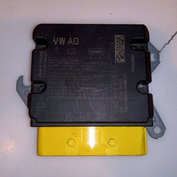 Boitier pyrotechnique occasion VOLKSWAGEN GOLF VII 1