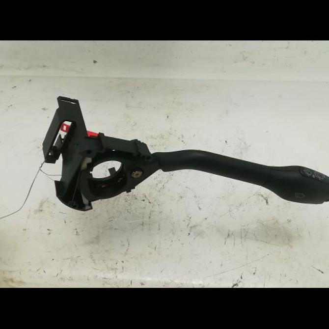 Commande essuie glace occasion VOLKSWAGEN POLO III Phase 2 11-1999->12-2001 1.4 6N0953519B01C 1