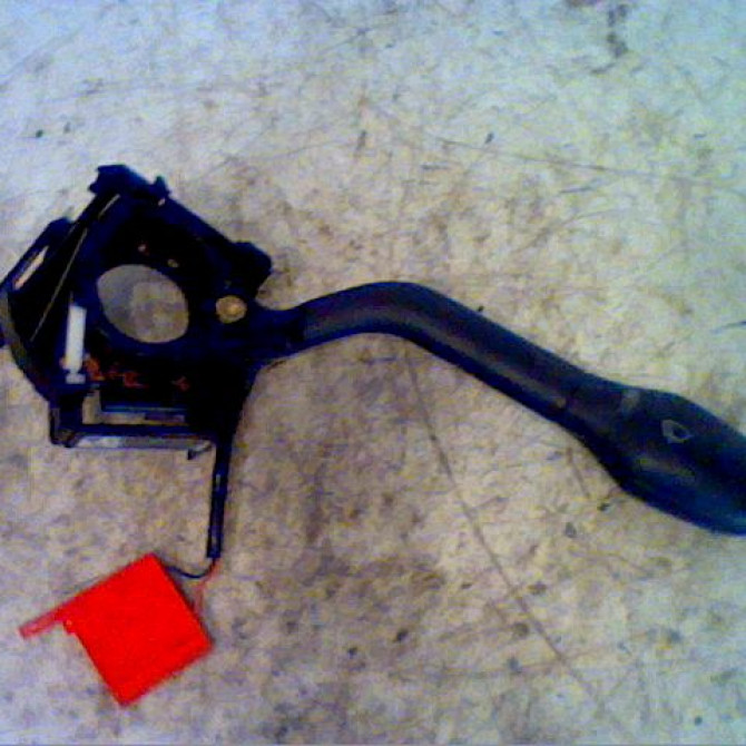 Commande essuie glace occasion VOLKSWAGEN POLO III Phase 2 11-1999->12-2001 1.4 16v 6N0953519B01C 1