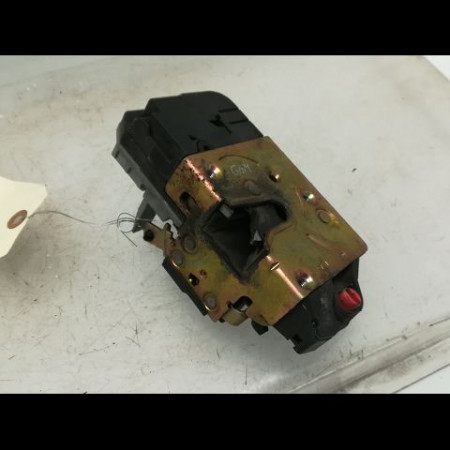 Serrure porte ard occasion PEUGEOT 206 Phase 1 09-1998->03-2009 2.0 HDI 913887