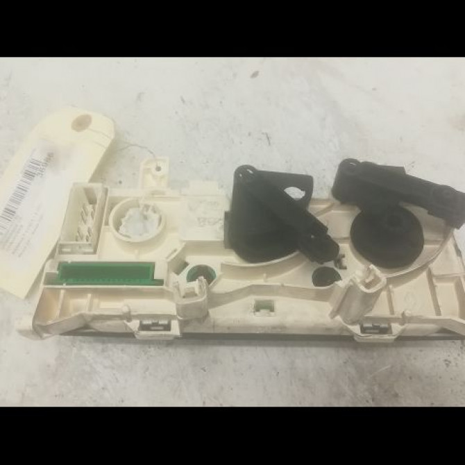 Commande de chauffage occasion RENAULT CLIO II Phase 2 06-2001->07-2006 1.5 DCI 65ch 2