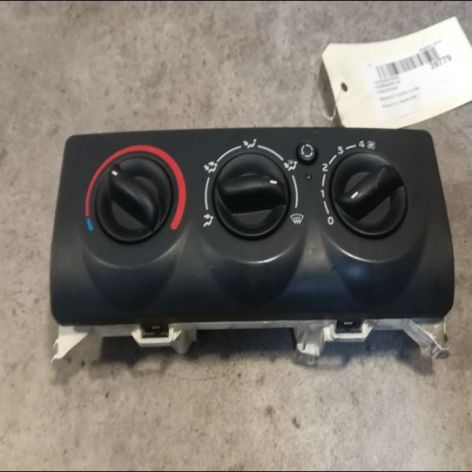Commande de chauffage occasion RENAULT CLIO II Phase 2 06-2001->07-2006 1.2 16v 1