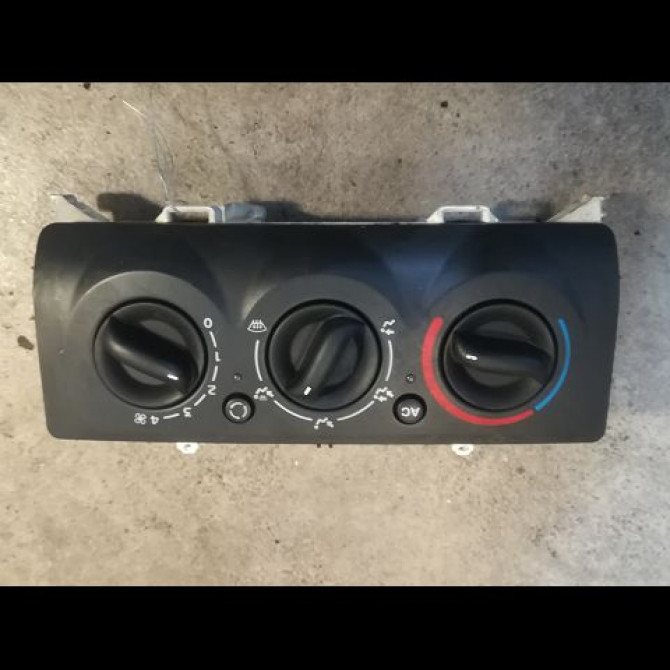 Commande de chauffage occasion RENAULT CLIO II Phase 2 06-2001->07-2006 1.5 DCI 65ch 1