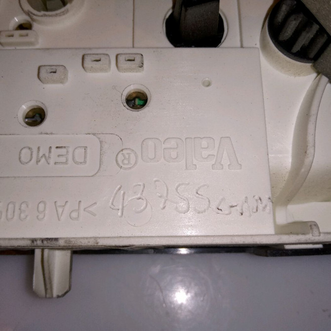 Commande de chauffage occasion OPEL VIVARO I Phase 1 10-2002->08-2006 93198830 3