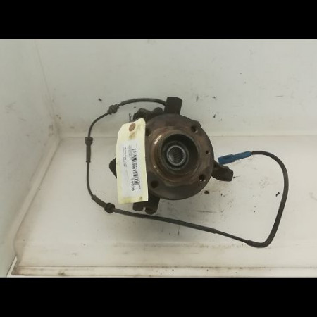 Moyeu avg occasion PEUGEOT 207 Phase 1 04-2006->06-2013 1.4 HDI 335086