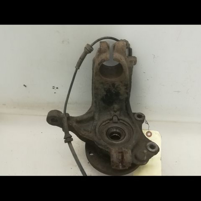 Moyeu avg occasion PEUGEOT 207 Phase 1 04-2006->06-2013 1.4 HDI 335086 3