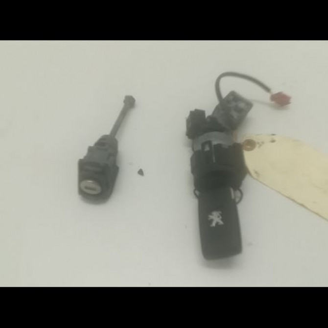 Kit serrures + antivol occasion PEUGEOT 207 Phase 1 04-2006->06-2013 1.4 HDI 70ch 4162NW 1