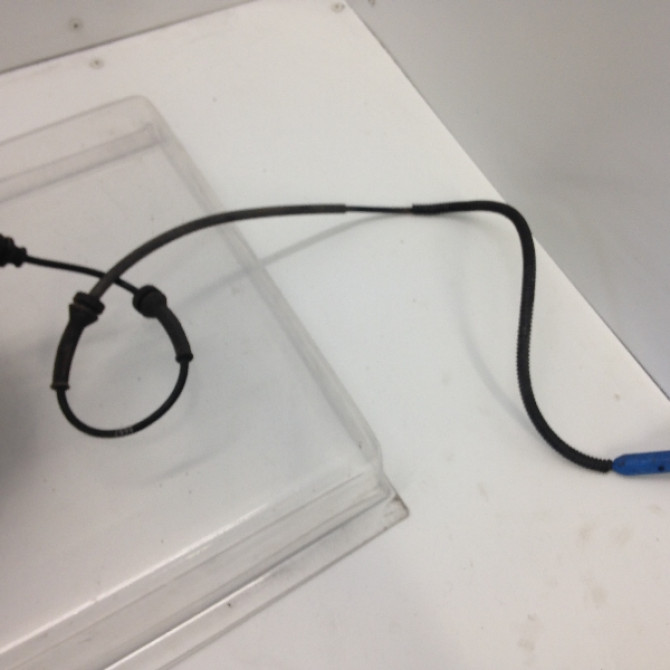 Moyeu avg occasion PEUGEOT 207 Phase 1 04-2006->06-2013 335086 2