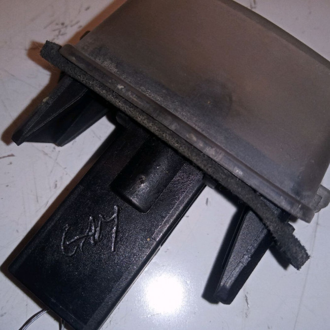 Eclaireur plaque de police g occasion PEUGEOT 207 Phase 1 04-2006->06-2013 1.4 HDI 70ch 3