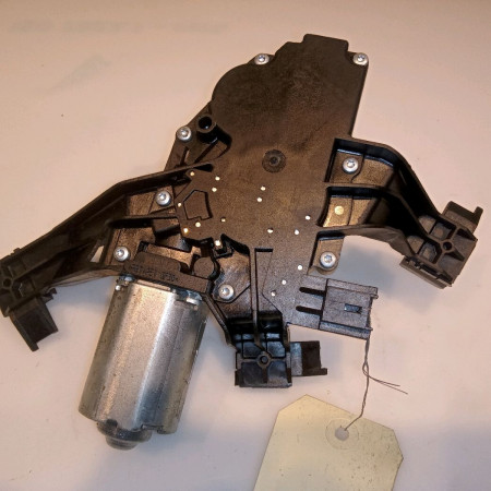 Moteur essuie-glace arrière occasion PEUGEOT 207 Phase 1 04-2006->06-2013 1.6 HDI 8v 92ch