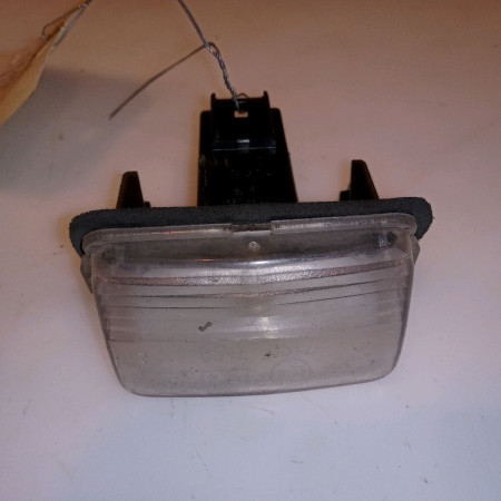 Eclaireur plaque de police g occasion PEUGEOT 207 Phase 1 04-2006->06-2013 1.6 HDI 8v 92ch