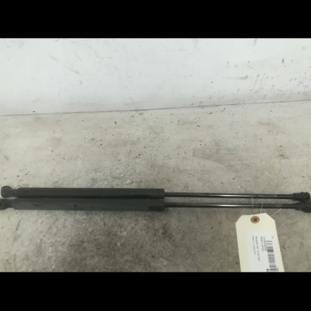 Verin droit hayon occasion PEUGEOT 207 Phase 1 04-2006->06-2013 1.4 HDI 70ch 8731L7