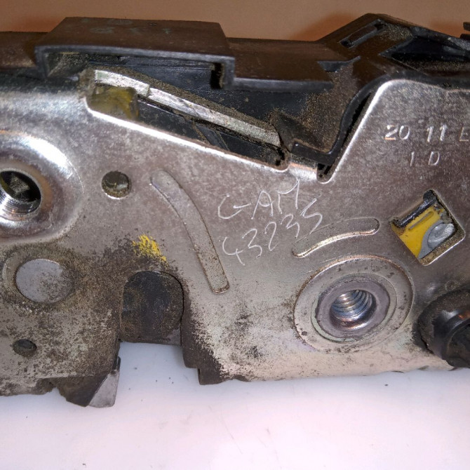 Serrure porte avd occasion PEUGEOT 207 Phase 1 04-2006->06-2013 1.4 HDI 70ch 9136W2 4