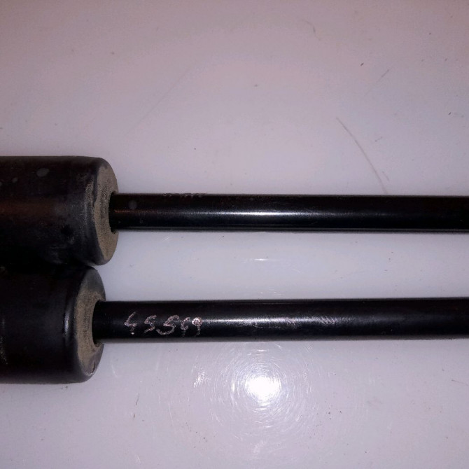 Verin droit hayon occasion RENAULT CLIO IV Phase 1 07-2012->... 1.5 DCI 90ch 844308661R 2