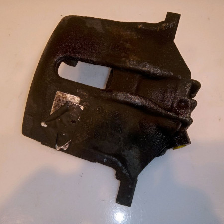 Etrier de frein avant gauche occasion PEUGEOT 207 Phase 1 04-2006->06-2013 1.6 HDI 8v 92ch