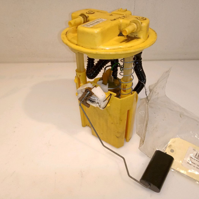 Jauge a carburant occasion RENAULT CLIO IV Phase 1 07-2012->... 1.5 DCI 90ch 172021275R 1