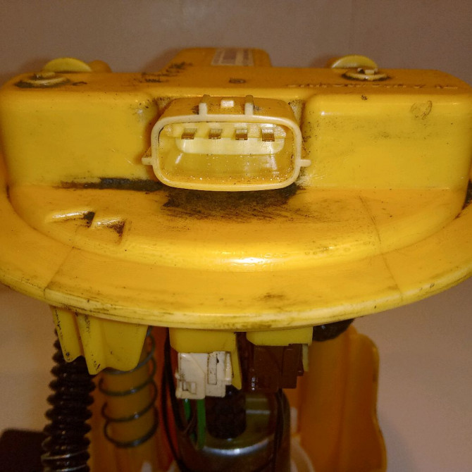 Jauge a carburant occasion RENAULT CLIO IV Phase 1 07-2012->... 1.5 DCI 90ch 172021275R 4