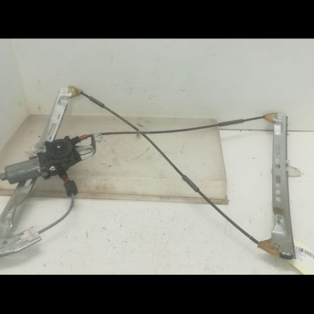 Mecanisme + moteur lève-glace avant droit occasion PEUGEOT 206 Phase 1 09-1998->03-2009 1.4i 9222F7