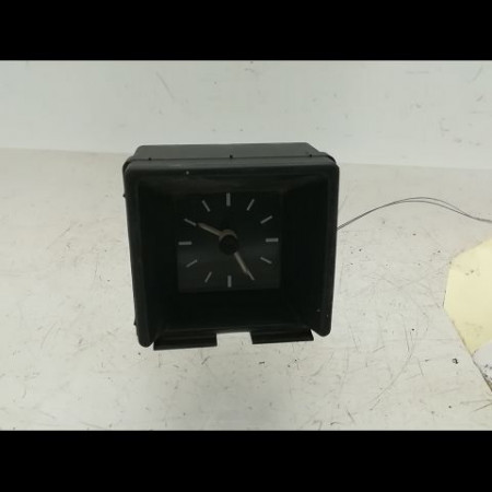 Montre occasion OPEL CORSA I Phase 1 01-1985->06-1990 1.0i