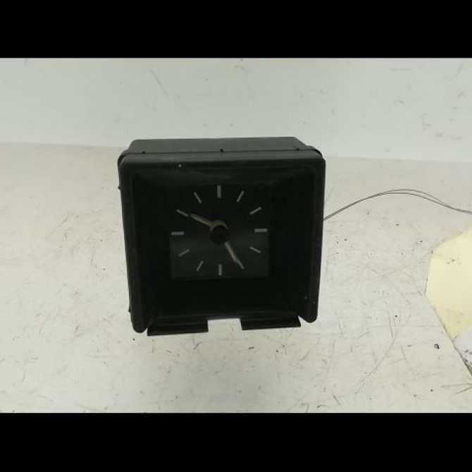 Montre occasion OPEL CORSA I Phase 1 01-1985->06-1990 1.0i 1