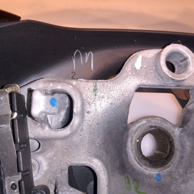 Volant de direction occasion RENAULT CLIO IV Phase 1 07-2012->... 1.5 DCI 90ch 985105453R 3