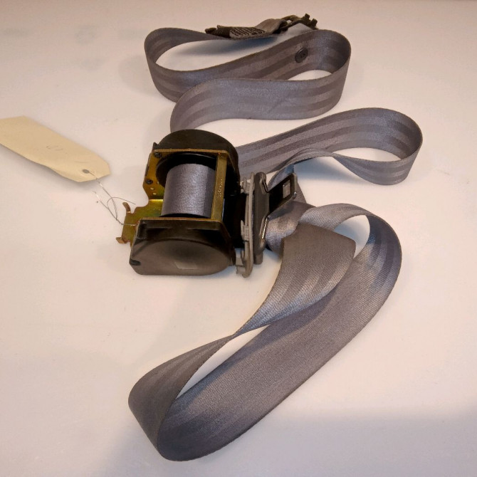 Ceinture arrière droite occasion RENAULT MEGANE I Phase 2 03-1999->06-2003 1.6 16v 7700430829 1