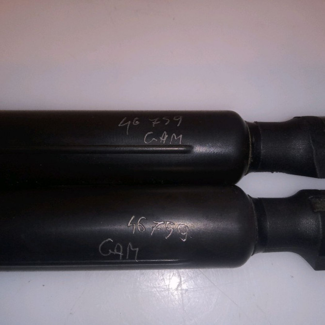 Verin droit hayon occasion RENAULT CLIO IV Phase 1 07-2012->... 1.5 DCI 90ch 844308661R 2