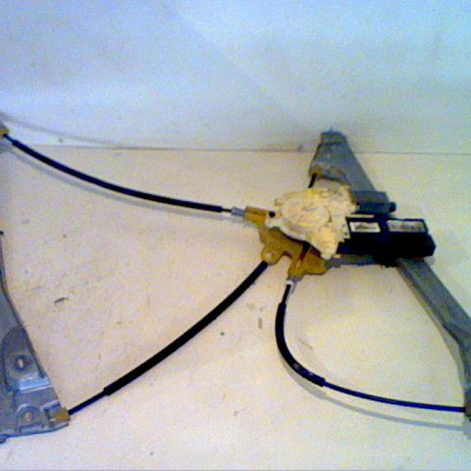 Mecanisme+moteur leve-glace avg occasion RENAULT LAGUNA III Phase 2 11-2010->03-2013 1.5 DCI 8v 110ch 807010002R 1