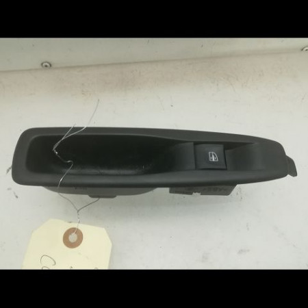 Commande leve-glace porte arrière droite occasion RENAULT CAPTUR Phase 1 02-2013->... 0.9 90 ch 254218614R