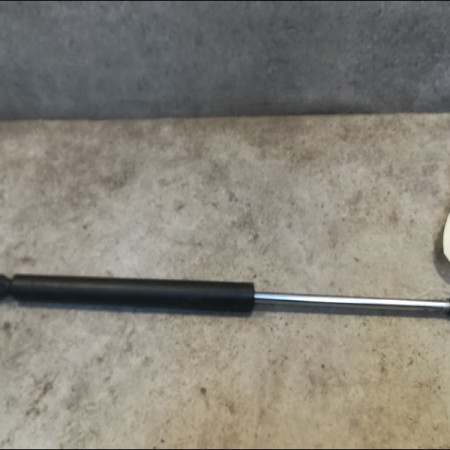 Verin droit hayon occasion RENAULT TWINGO I Phase 1 04-1993->08-1998 1.2i 55ch