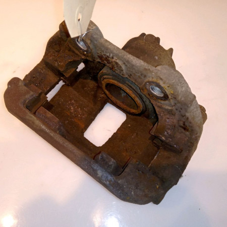 Etrier de frein avant gauche occasion PEUGEOT 207 CC Phase 1 03-2007->... 1.6 HDI 112ch 4400R8