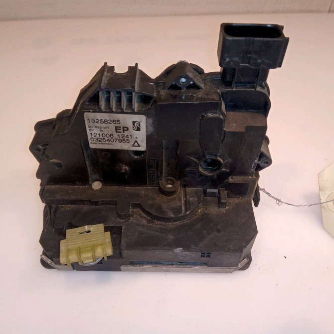 Serrure porte arg occasion OPEL CORSA IV Phase 1 09-2006->12-2010 1.2 TWINPORT 80ch 13258266 3