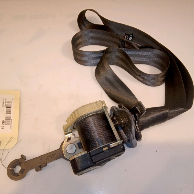 Ceinture avant droite occasion RENAULT CLIO CAMPUS II Phase 1 07-2006->07-2009 1.5 DCI 65ch 1