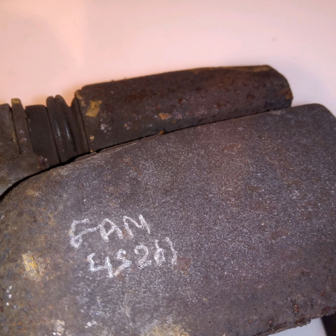 Etrier de frein avant droit occasion PEUGEOT 207 Phase 1 04-2006->06-2013 1.4 VTI 16v 95ch 4400R9 4