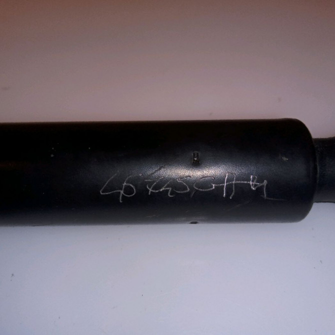 Verin droit hayon occasion RENAULT TWINGO I Phase 1 04-1993->08-1998 1.2i 55ch 2