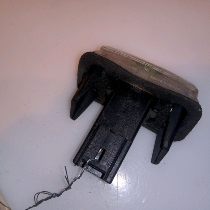 Eclaireur plaque de police d occasion CITROEN SAXO Phase 2 09-1999->12-2004 1.1i 60ch 2