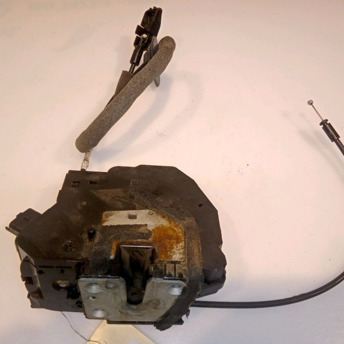 Serrure porte ard occasion RENAULT CAPTUR Phase 1 02-2013->... 1.5 DCI 90ch 825005865R 1