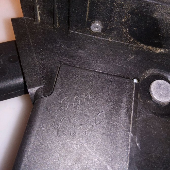 Serrure porte ard occasion RENAULT CAPTUR Phase 1 02-2013->... 1.5 DCI 90ch 825005865R 5