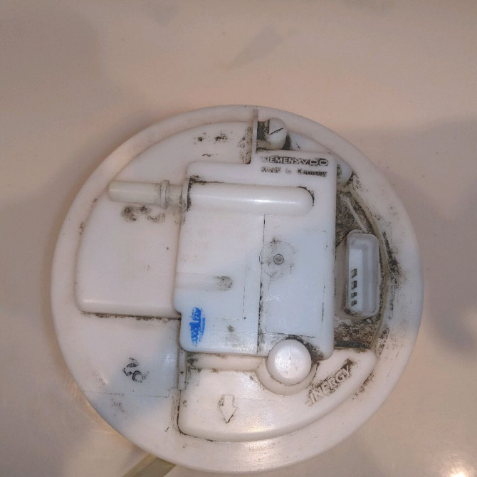 Jauge a carburant occasion PEUGEOT 207 Phase 1 04-2006->06-2013 1.4 VTI 16v 95ch 3