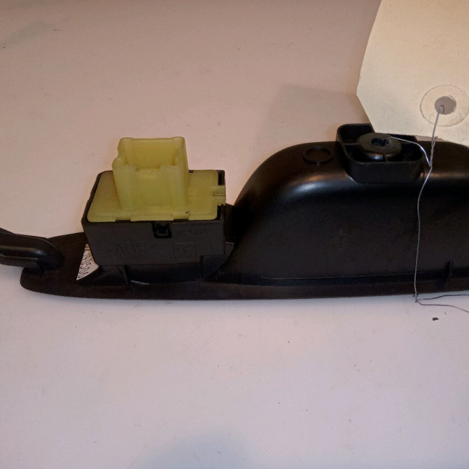 Commande leve-glace porte arrière droite occasion RENAULT CAPTUR Phase 1 02-2013->... 1.5 DCI 90ch 254218614R 2