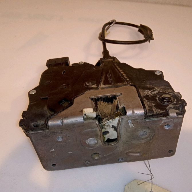 Serrure porte arg occasion OPEL CORSA IV Phase 2 01-2011->03-2015 1.3 CDTI 95ch 13258266 1