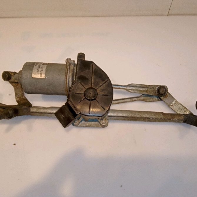 Moteur essuie-glace avant occasion OPEL CORSA IV Phase 1 09-2006->12-2010 1.2 TWINPORT 80ch 13432685 2