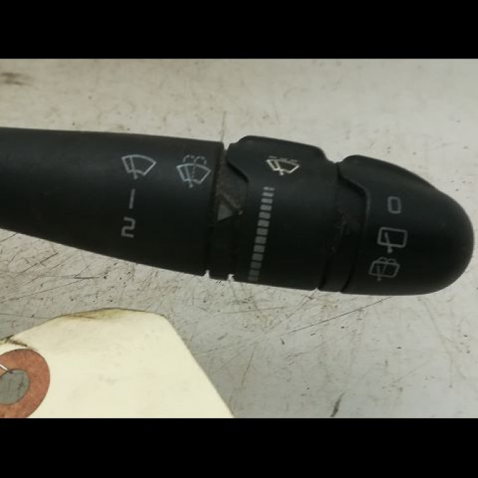 Commande essuie glace occasion RENAULT MEGANE I Phase 2 03-1999->06-2003 1.4i 16v 7701047262 2