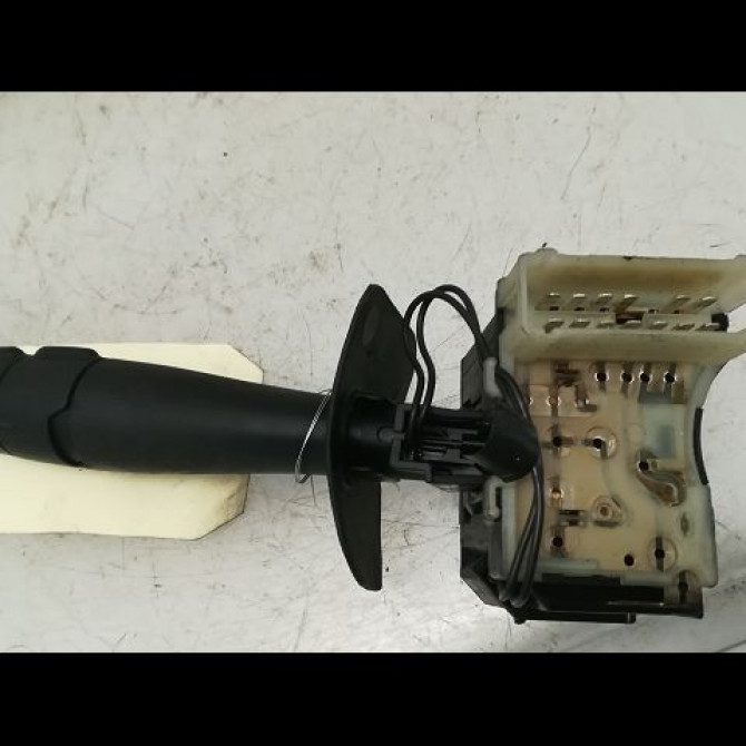 Commande essuie glace occasion RENAULT MEGANE I Phase 2 03-1999->06-2003 1.4i 16v 7701047262 3