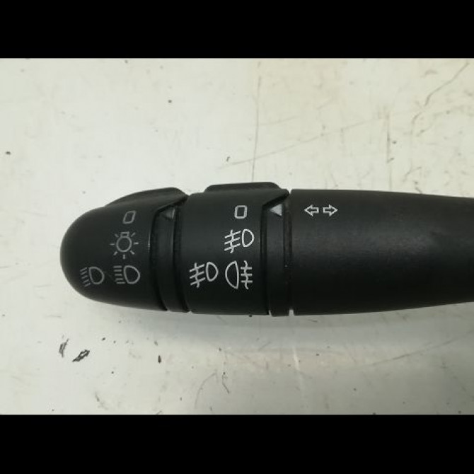 Commande clignotant occasion RENAULT SCENIC I Phase 2 08-1999->06-2003 7701047261 2