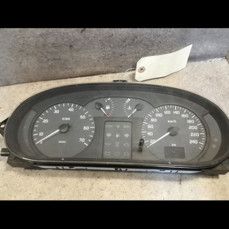 Compteur occasion RENAULT SCENIC I Phase 2 08-1999->06-2003 1.9 DCI 100ch 7711368925
