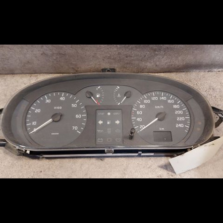 Compteur occasion RENAULT MEGANE I Phase 2 03-1999->06-2003 1.4 16v 7711368925