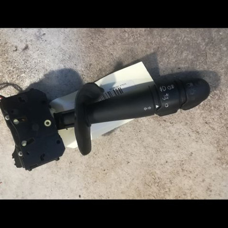 Commande clignotant occasion RENAULT MEGANE I Phase 2 03-1999->06-2003 1.6 16v 7701047261