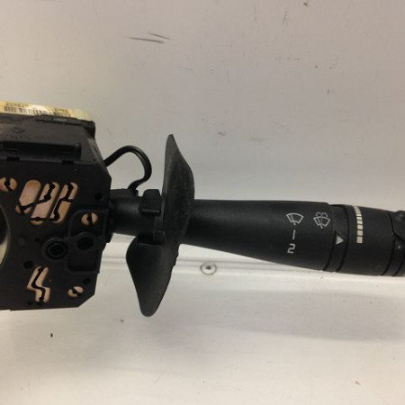 Commande essuie glace occasion RENAULT SCENIC I Phase 2 08-1999->06-2003 1.6 110 ch 7701047262