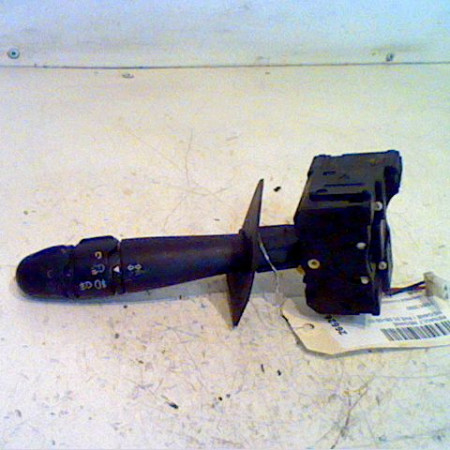 Commande clignotant occasion RENAULT MEGANE I Phase 2 03-1999->06-2003 1.6 16v 7701047261